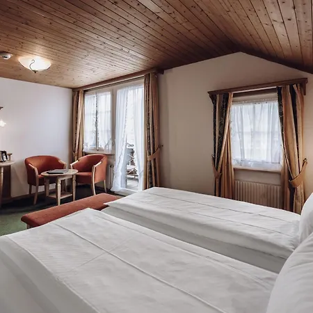 Swiss 3*